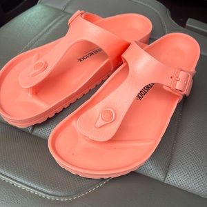 Birkenstock sandals 
Gizeh Essentials EVA Coral Peach EU41 US 10-10.5